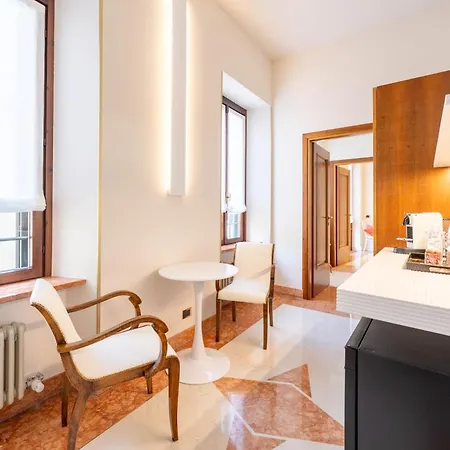 Palazzo Venier Apartment *