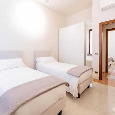 Palazzo Venier * Verona